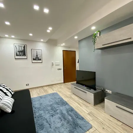 18 Dicembre Apartment Latina