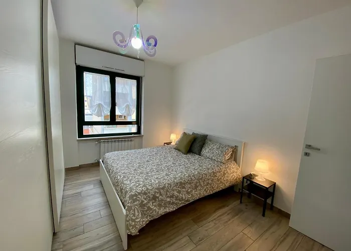 18 Dicembre 아파트 라티나